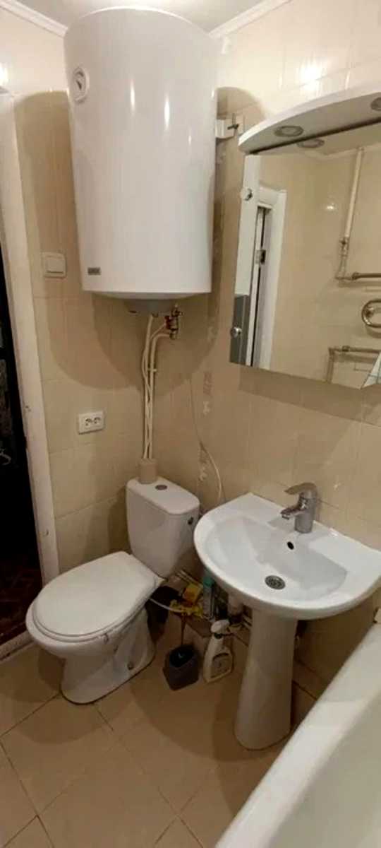 1874488263217899