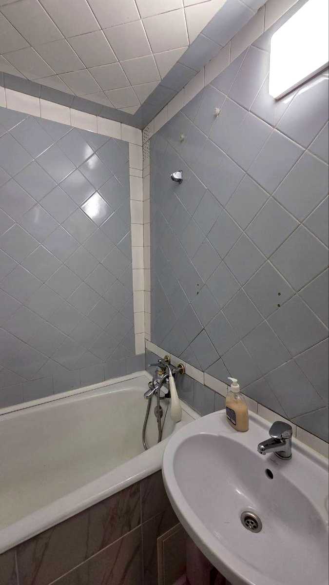 1874489223600794