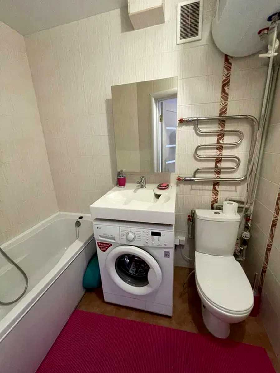 1874494792750233