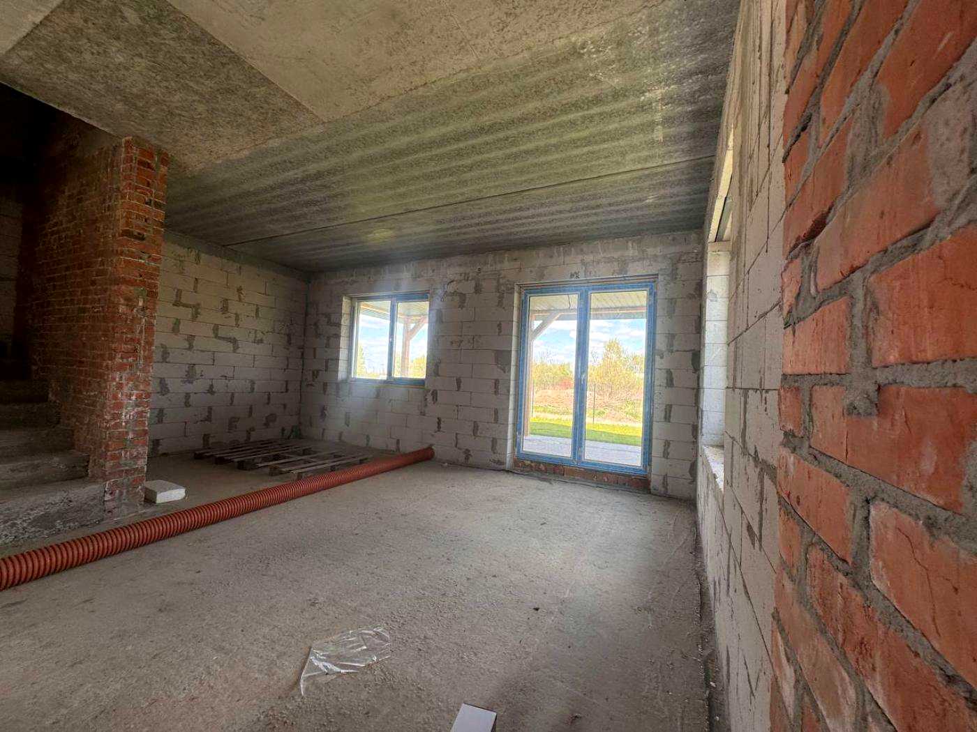 1874496179123261