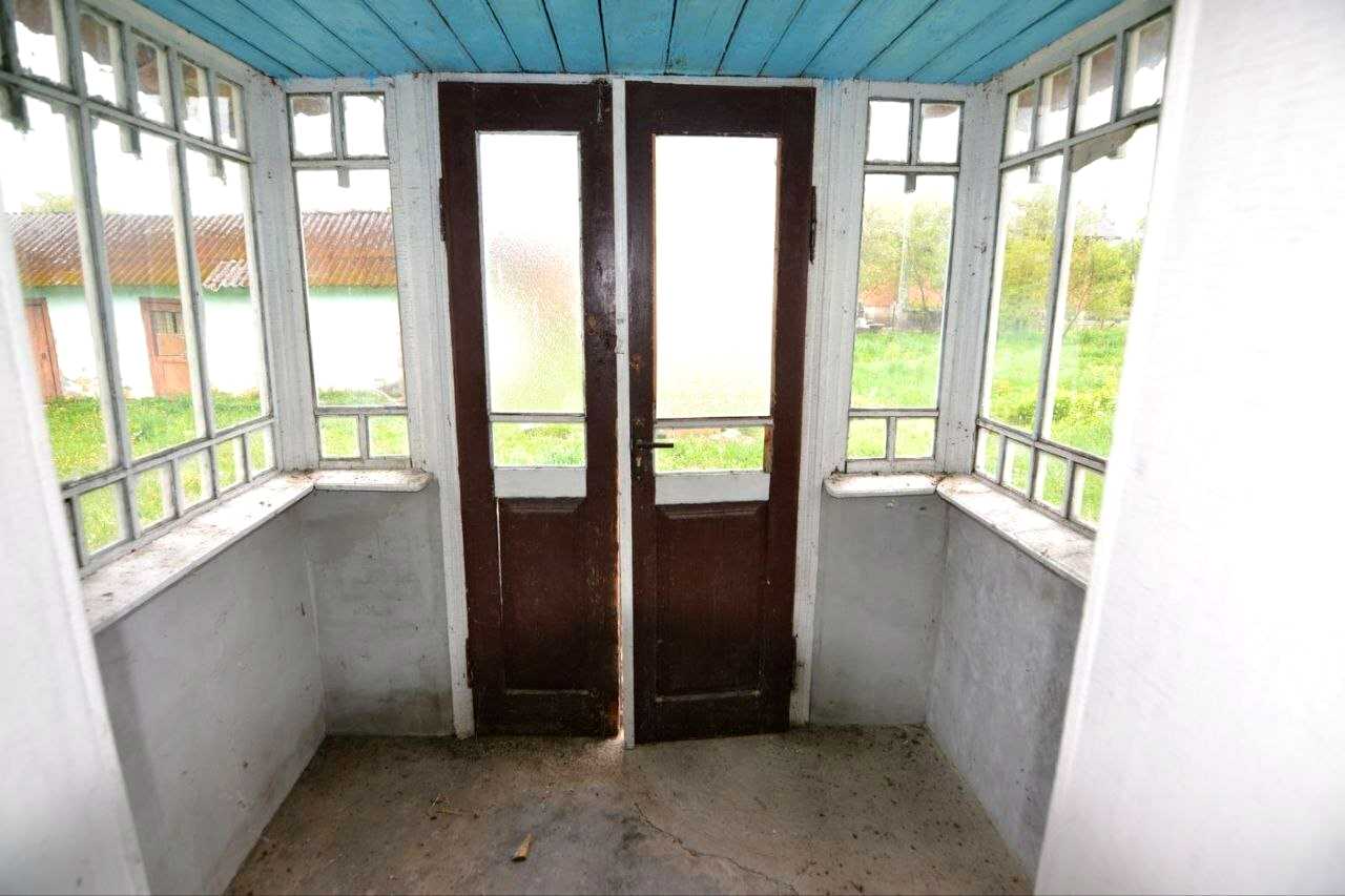 1874496275904159