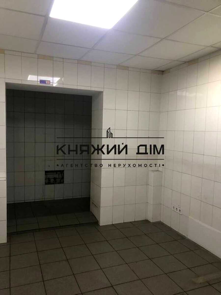 1874498236739352