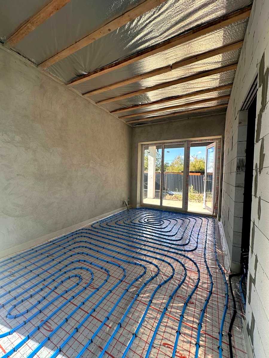 1874504607750554