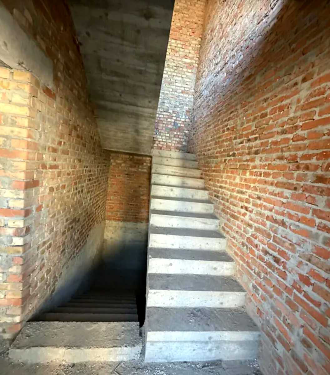 1874505547976165.jpg