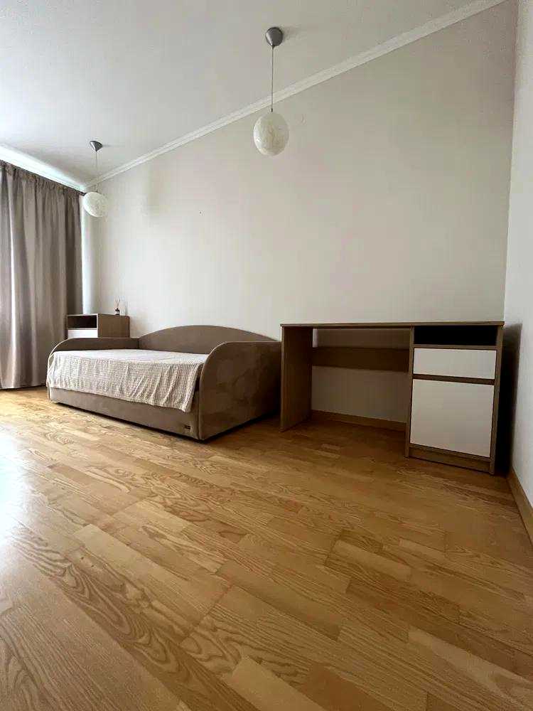 1874505657705361
