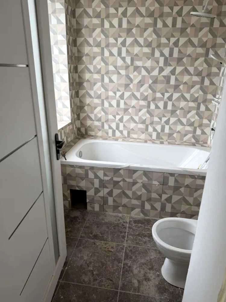 1874505705346611