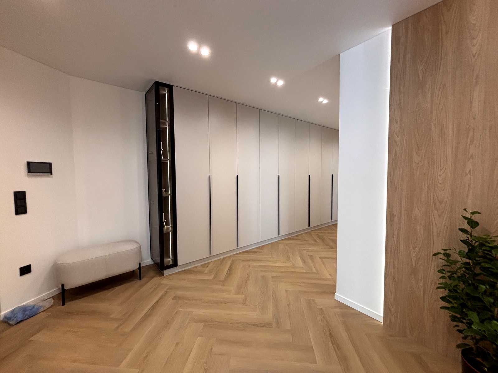 1874506384021330