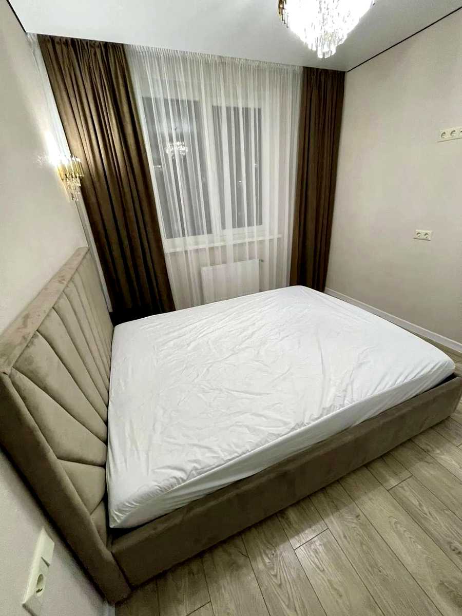 1874506947319302