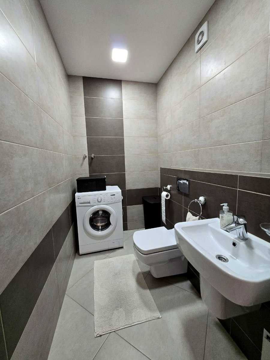 1874507747583287
