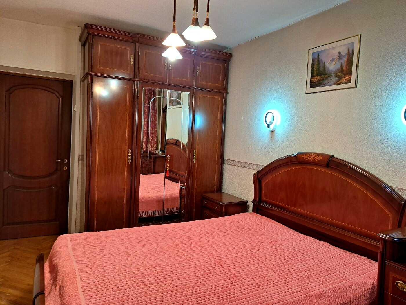 1874514656327903