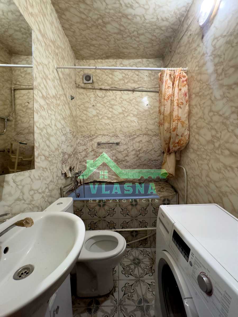 1874519446580100