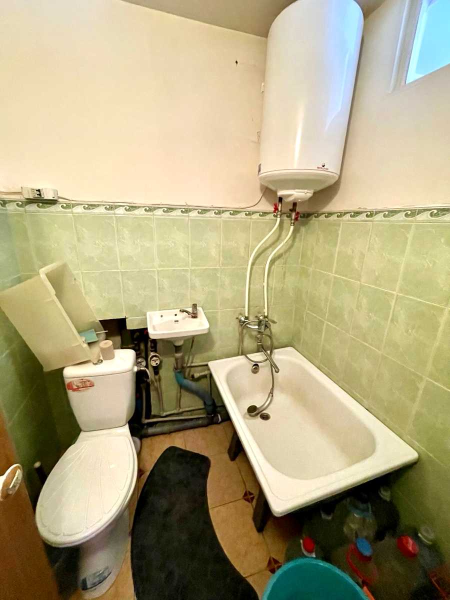 1874521538476869