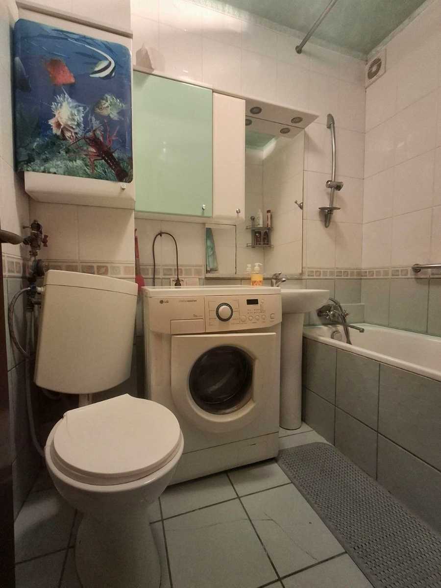 1874526405252377