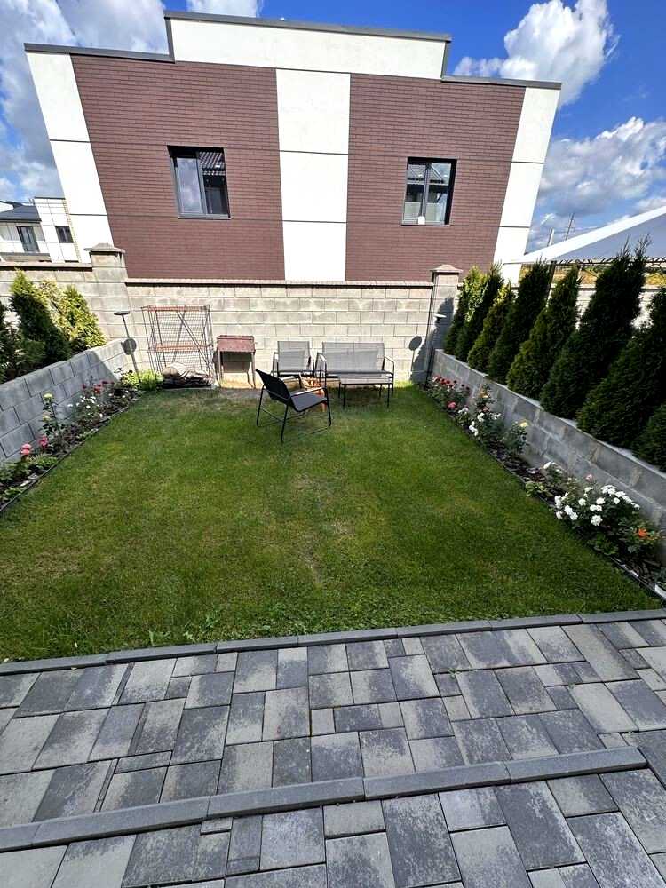 1874527008577428