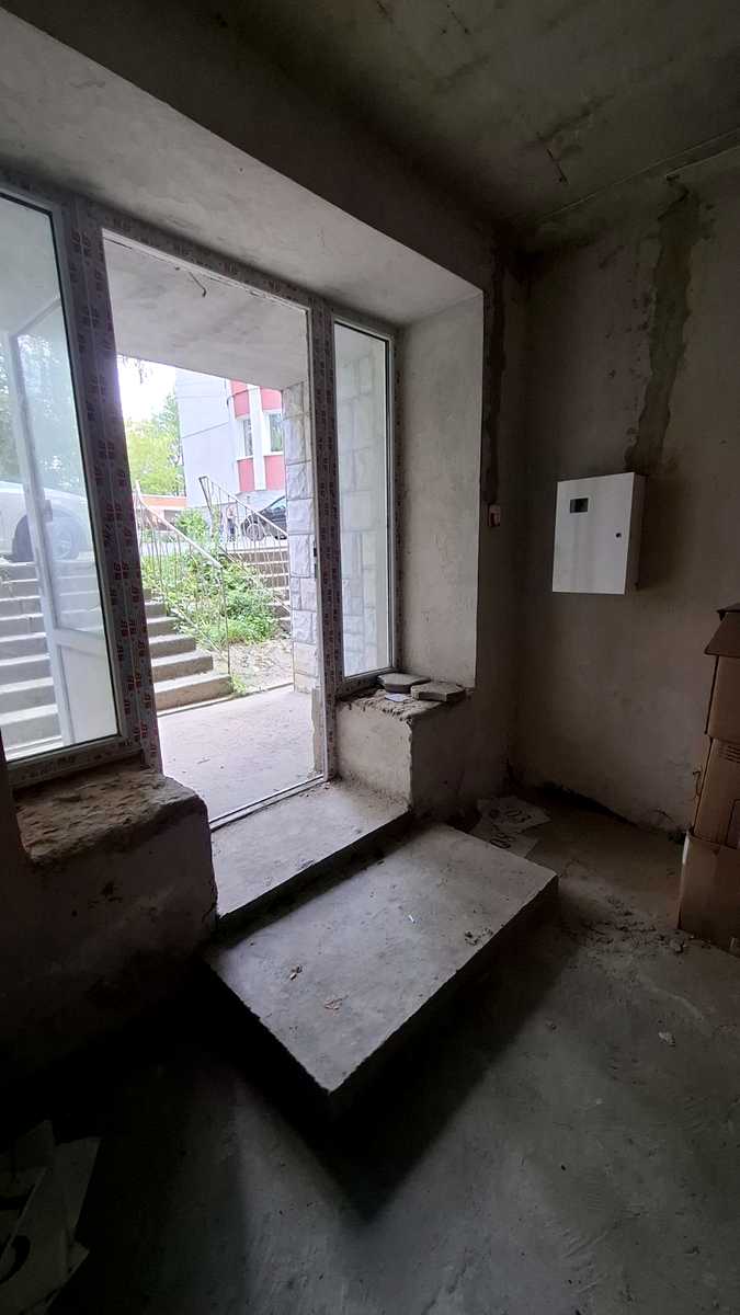1874527190679615