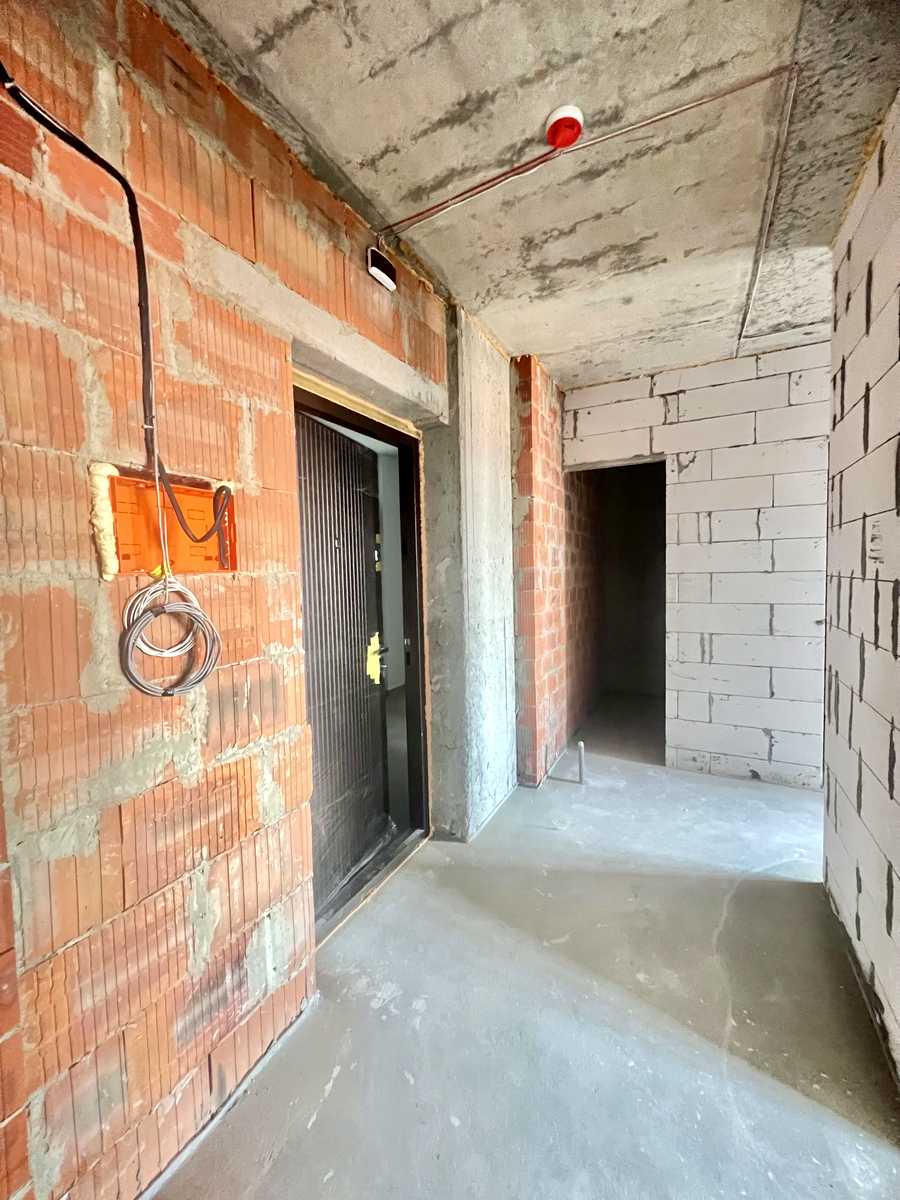 1874528198807377