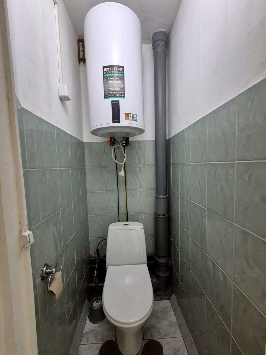 1874544180496156