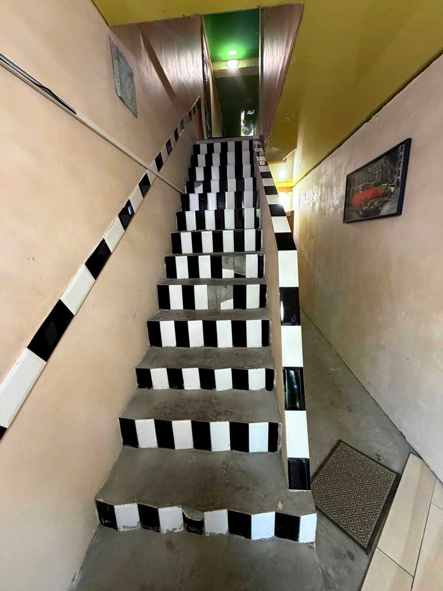 1874563986889371