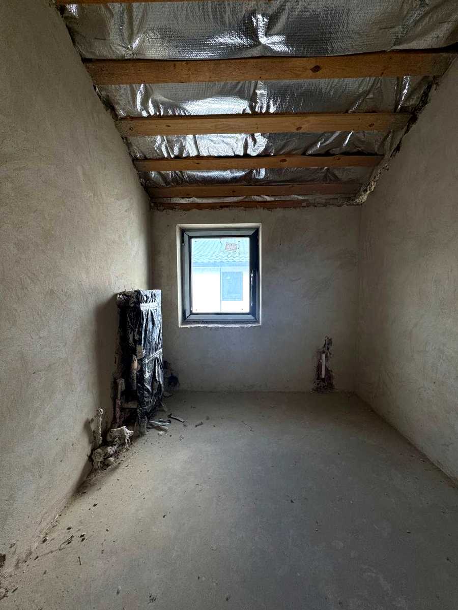 1874568847381019