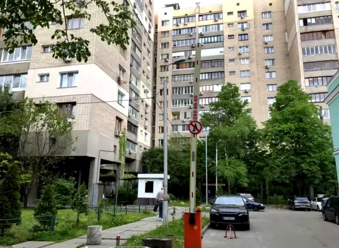 1874569025332845