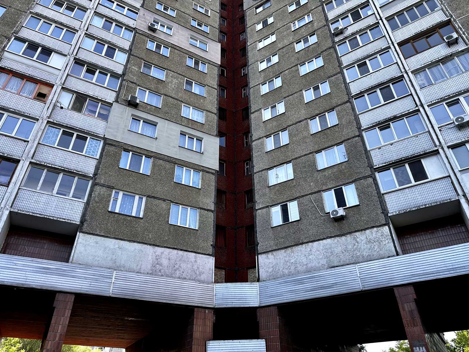 1874569384963643