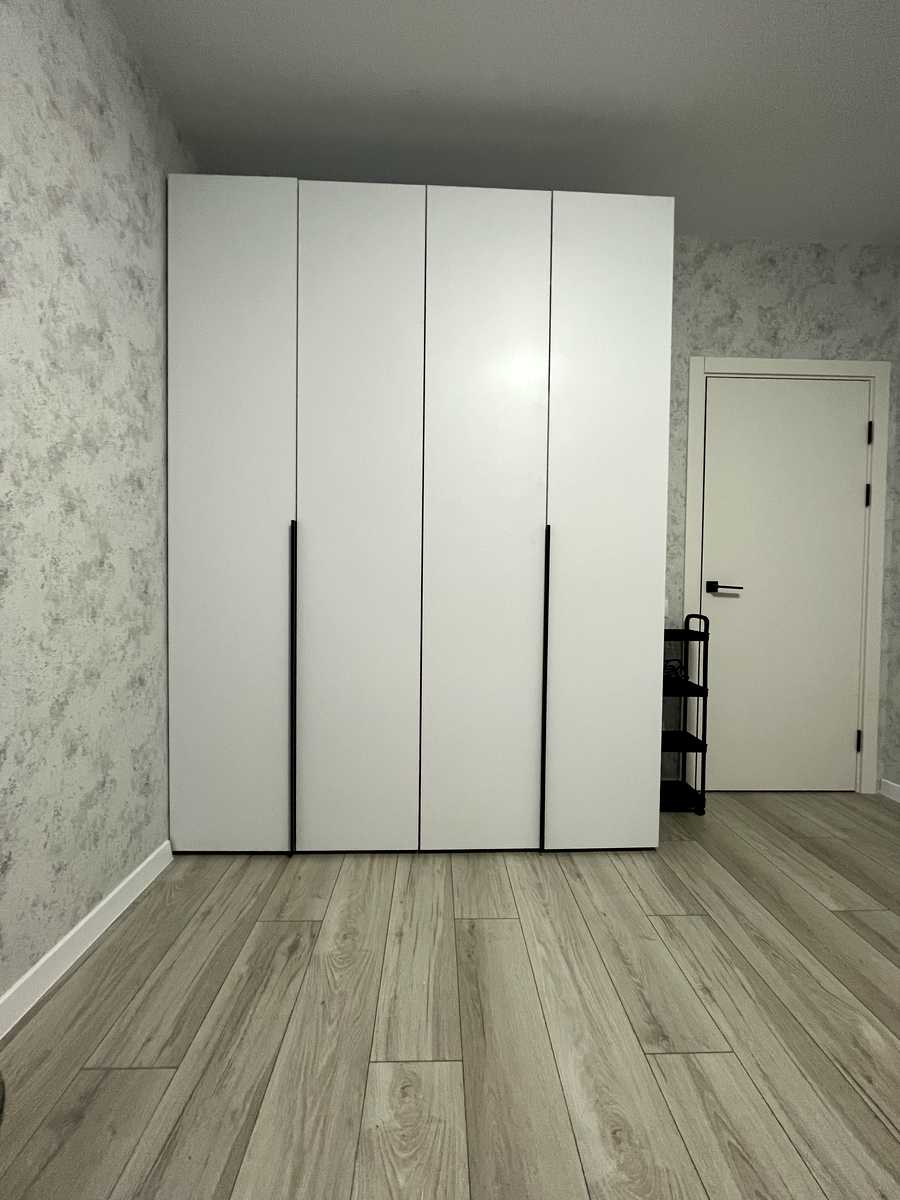 1874569906837836