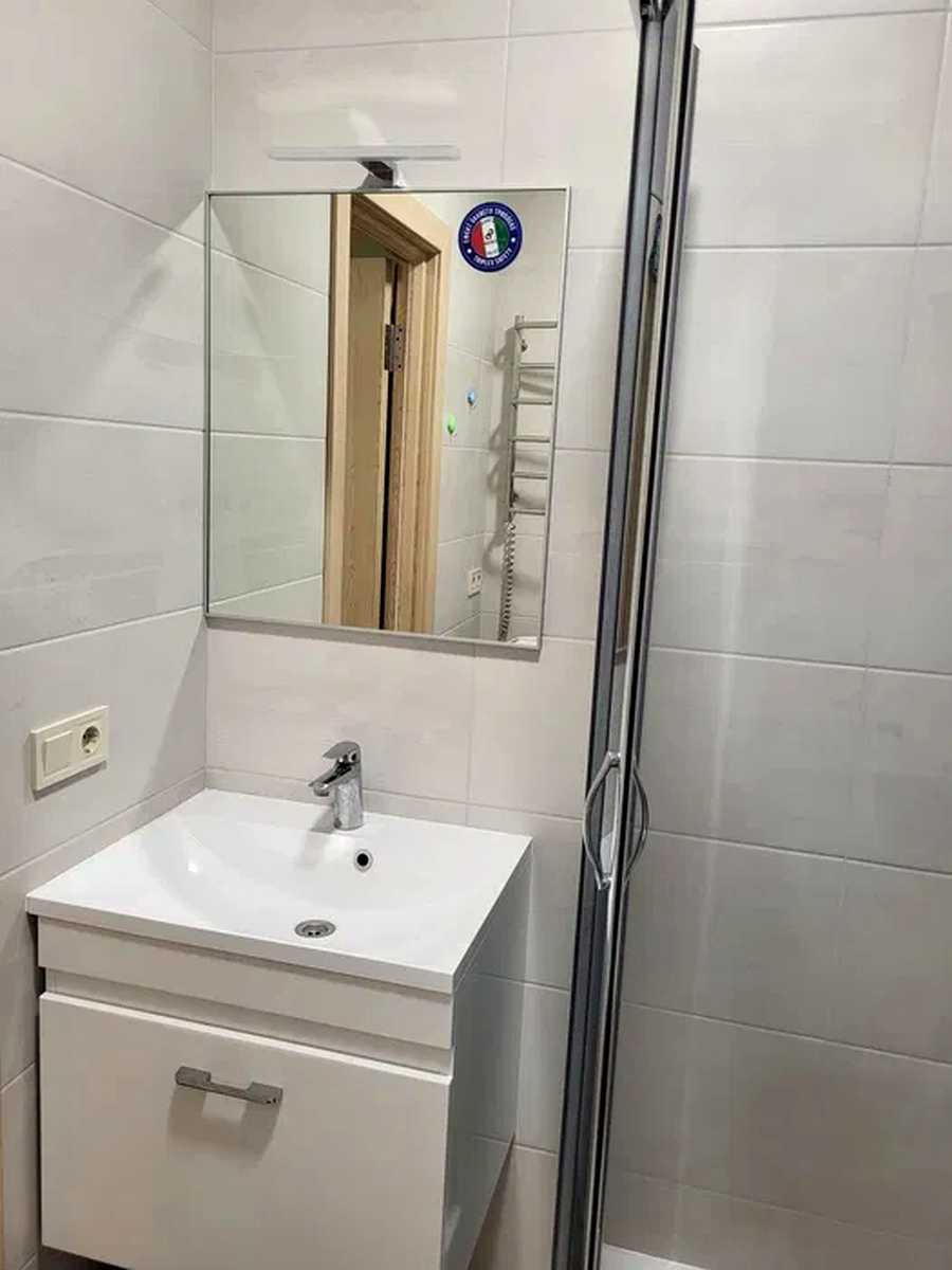 1874569979652525