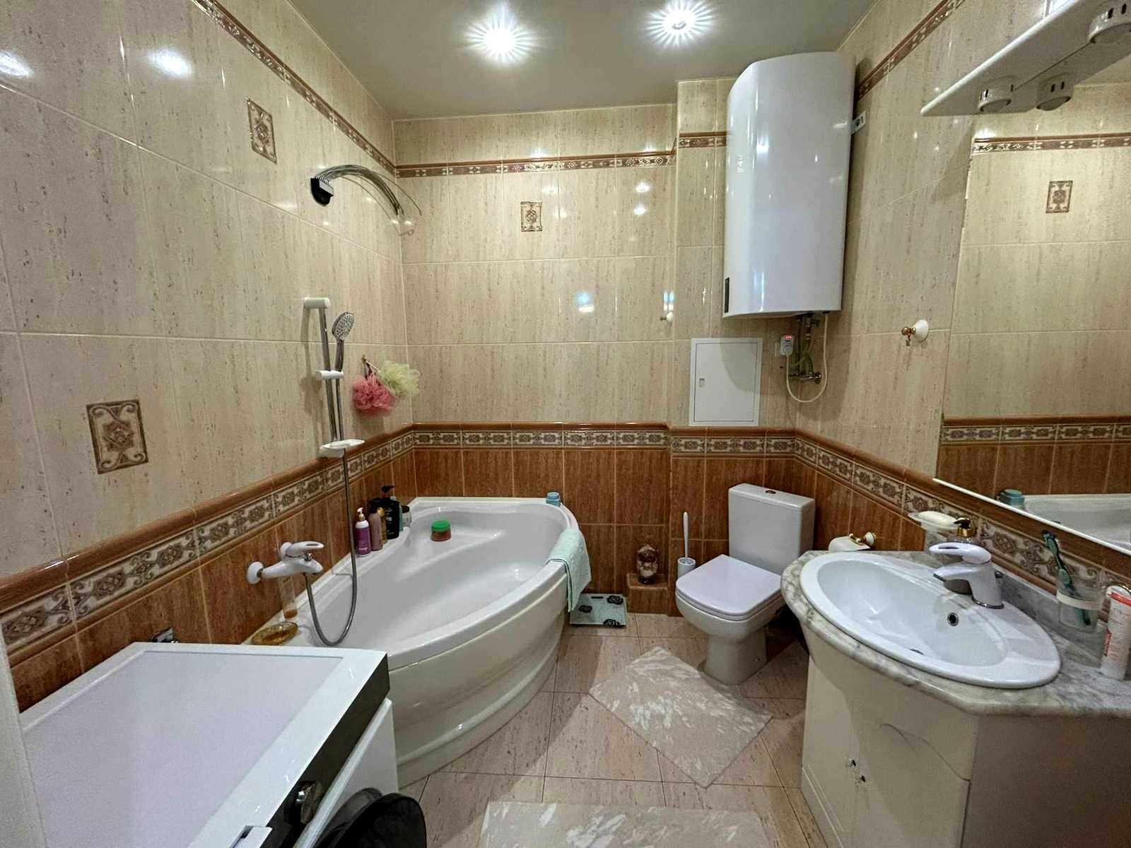 1874570634494192