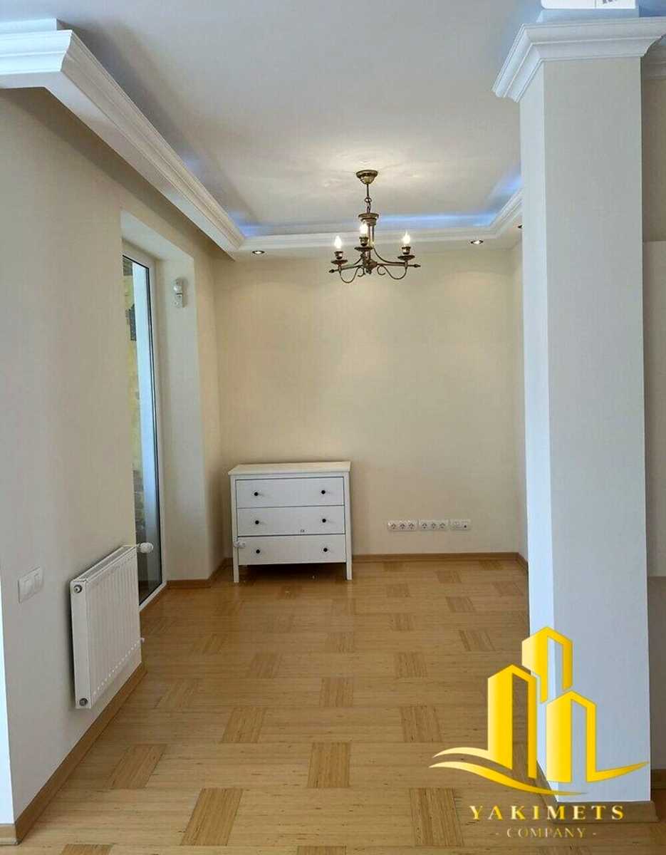1874571672932797