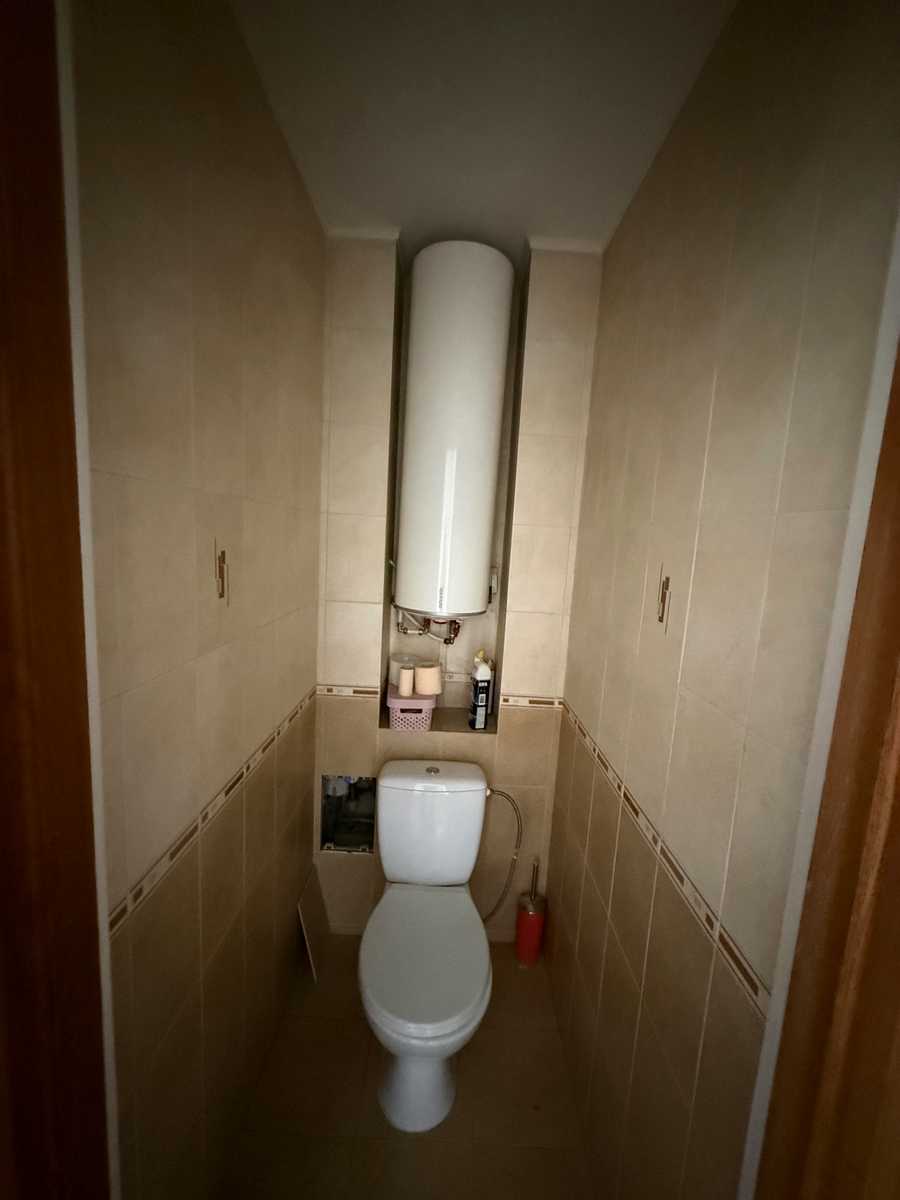 1874573065940526
