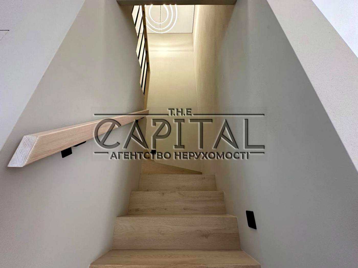 1874574579310421
