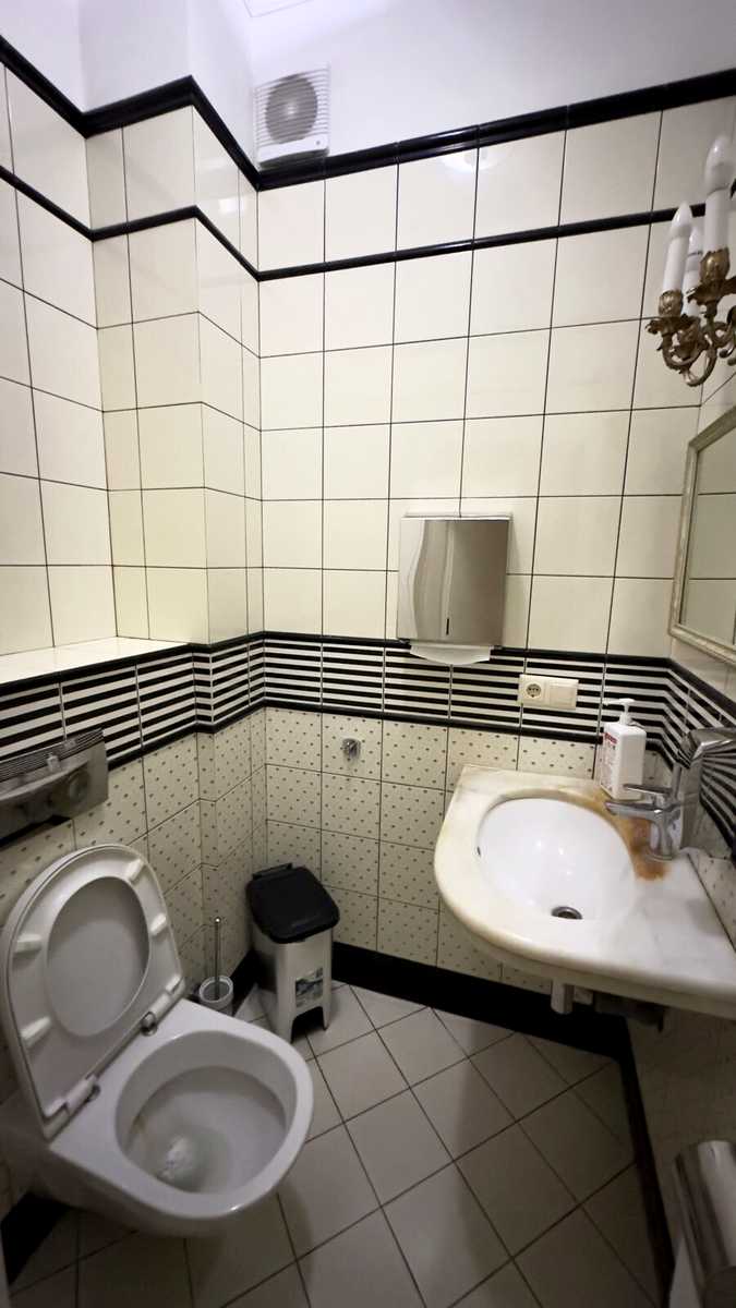 1874577191572304