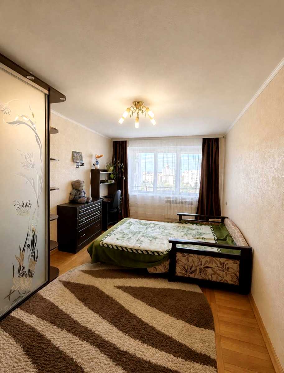 1874579034226892