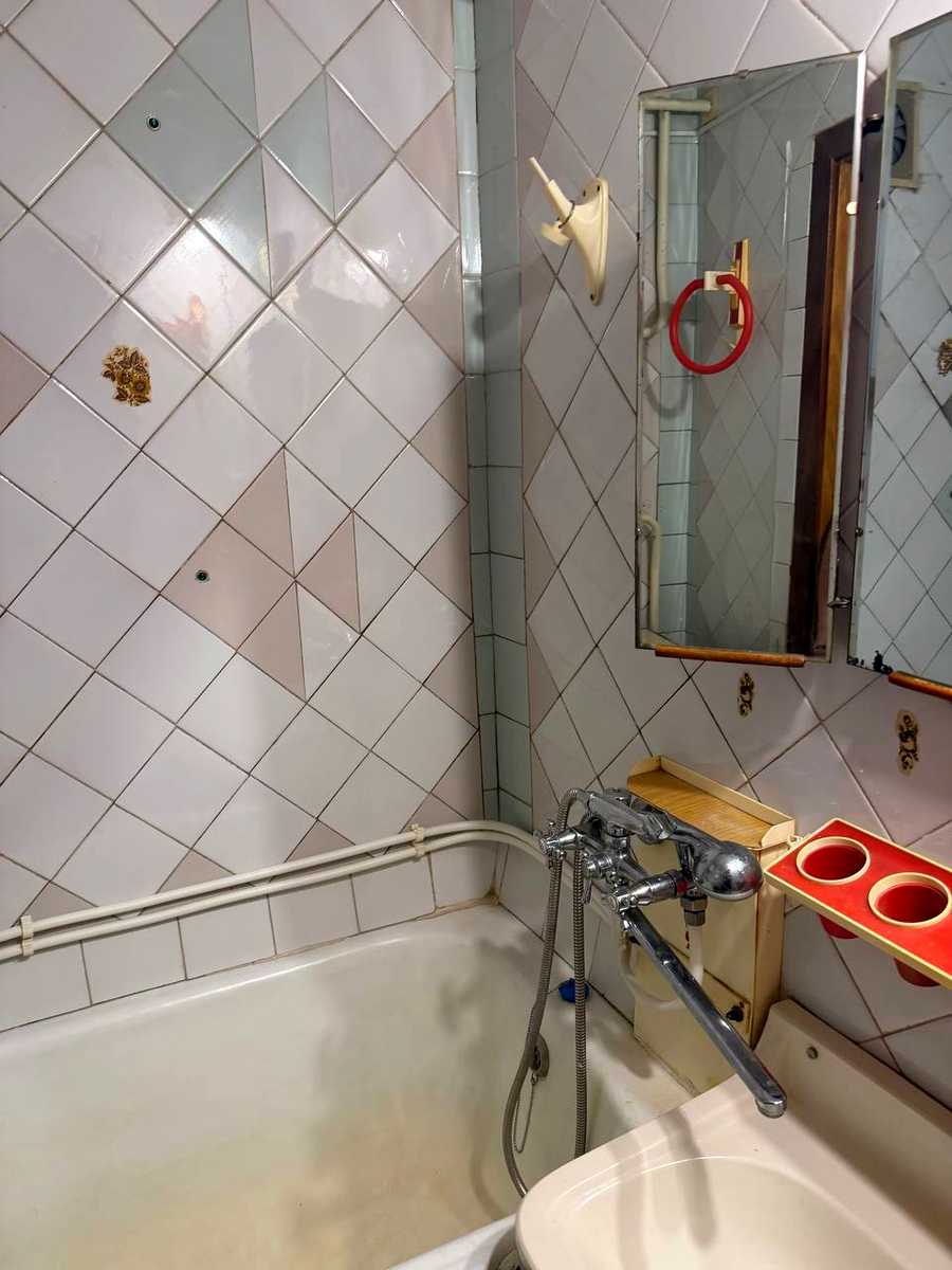 1874580852127380