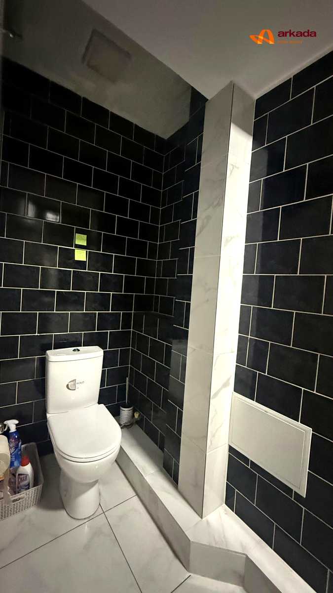 1874582994924042