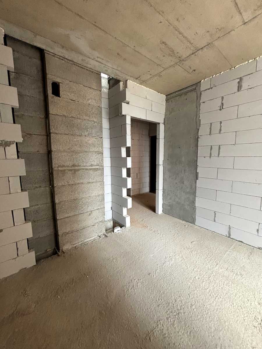 1874583045417406