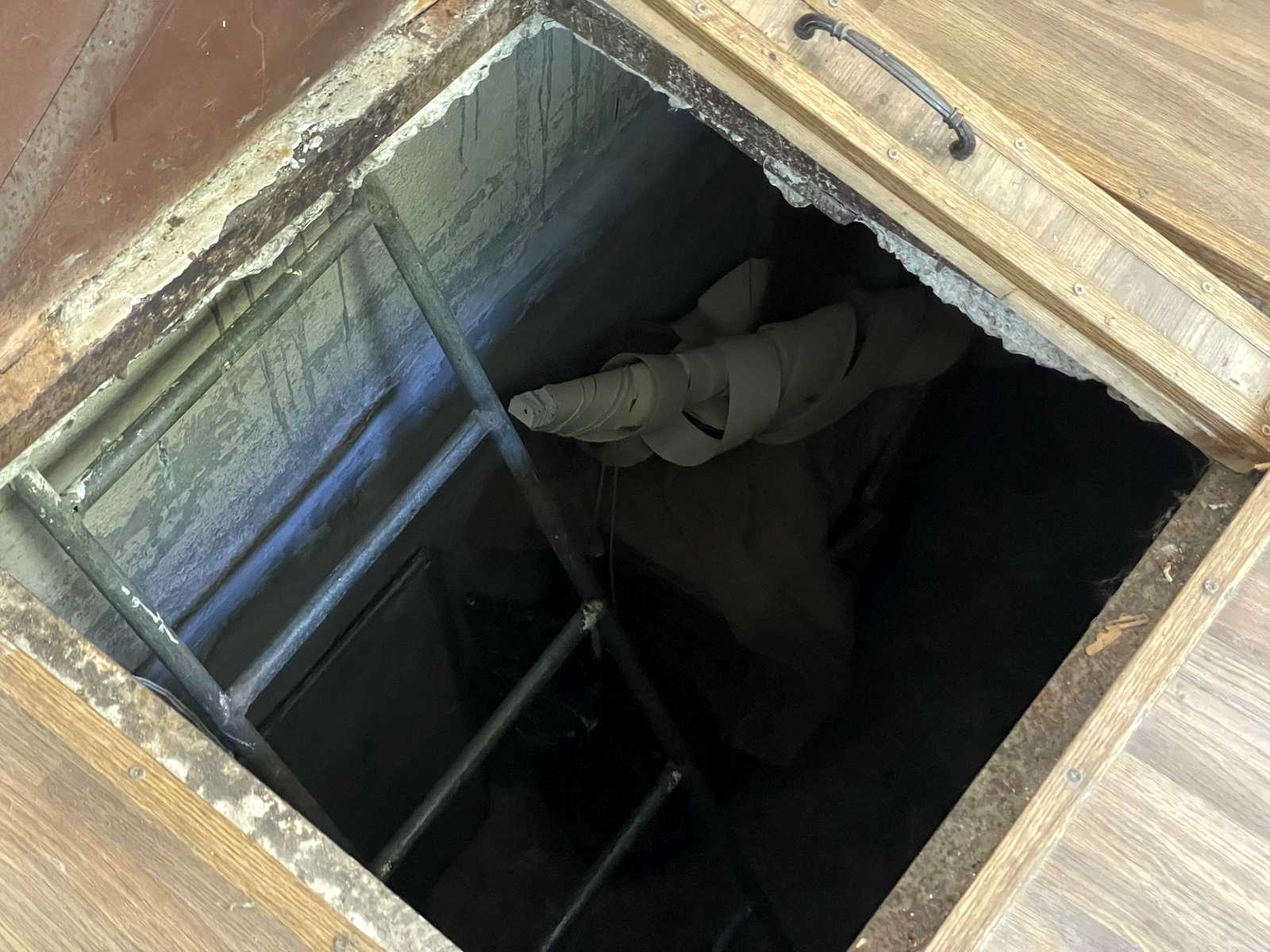 1874583628970806