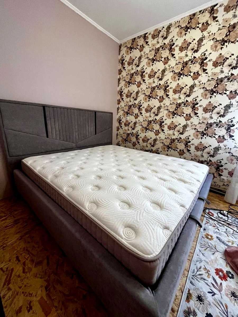 1874585545872584