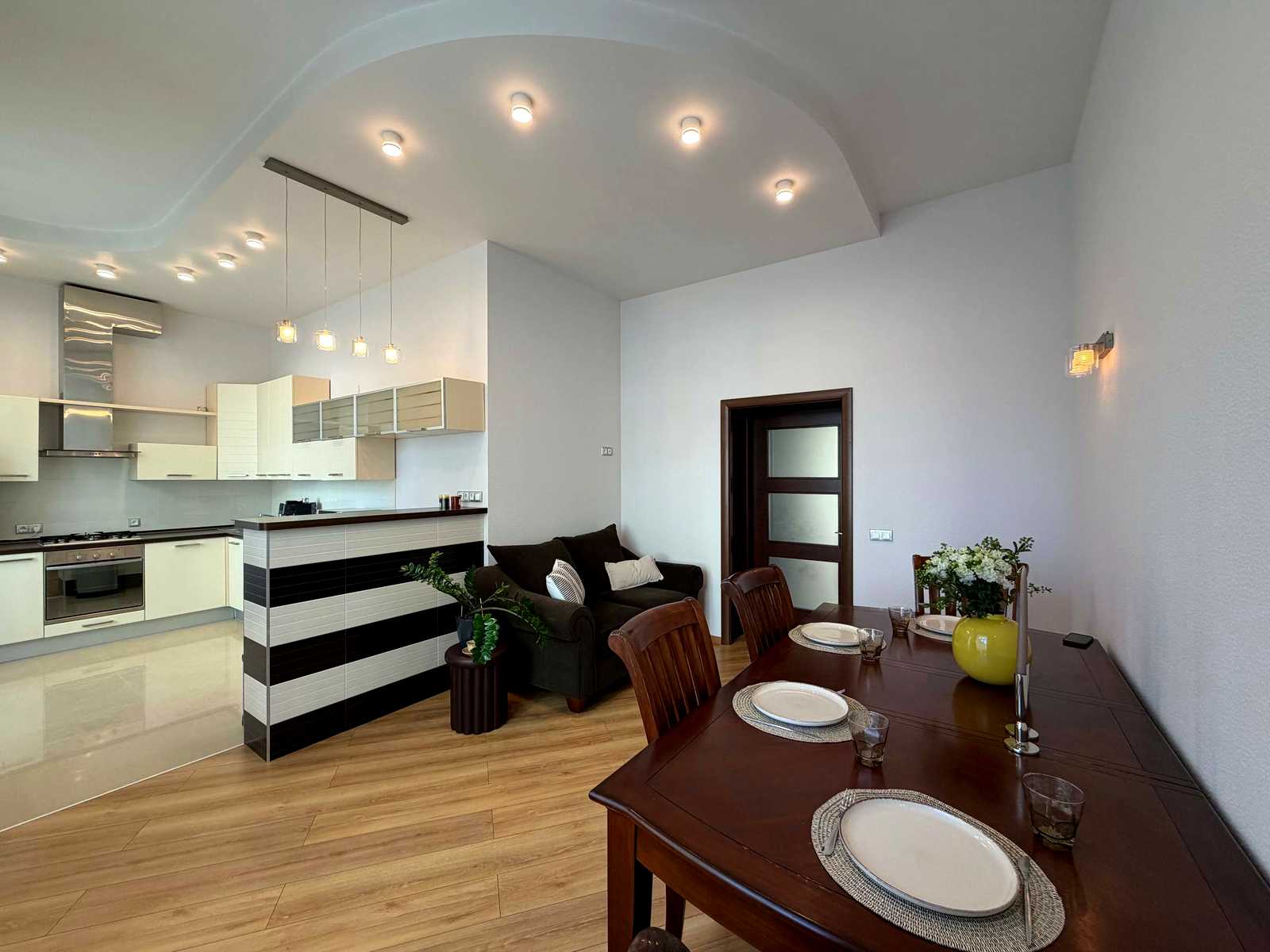 1874585778283027