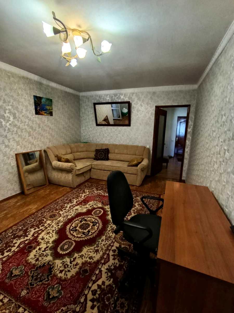 1874587937475039