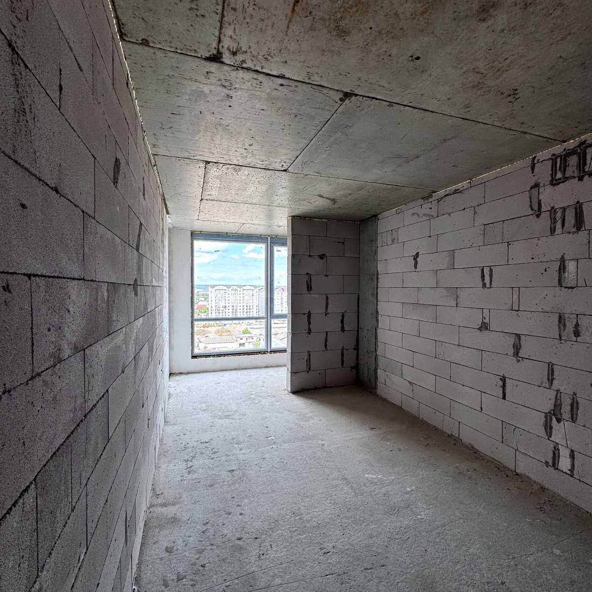 1874590900775804
