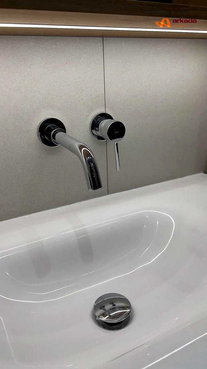 1874592677603378