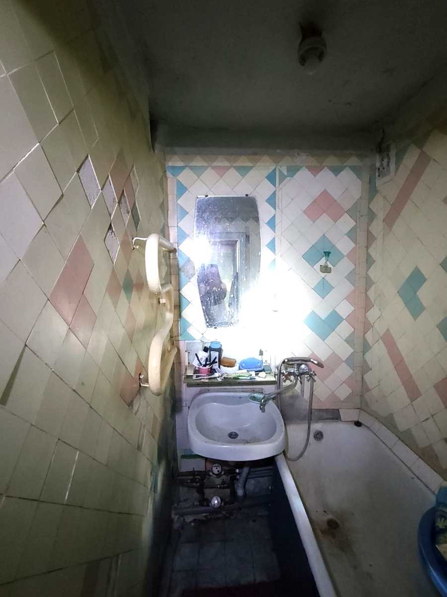 1874593243702904