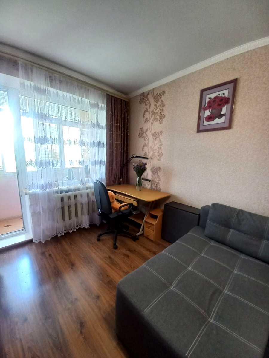 1874596335833272