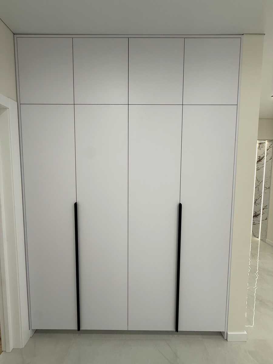 1874596463647725