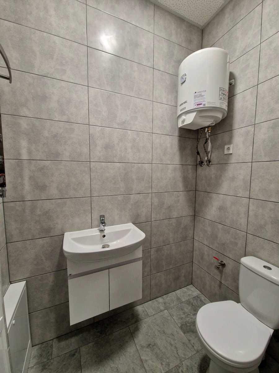 1874598894740232