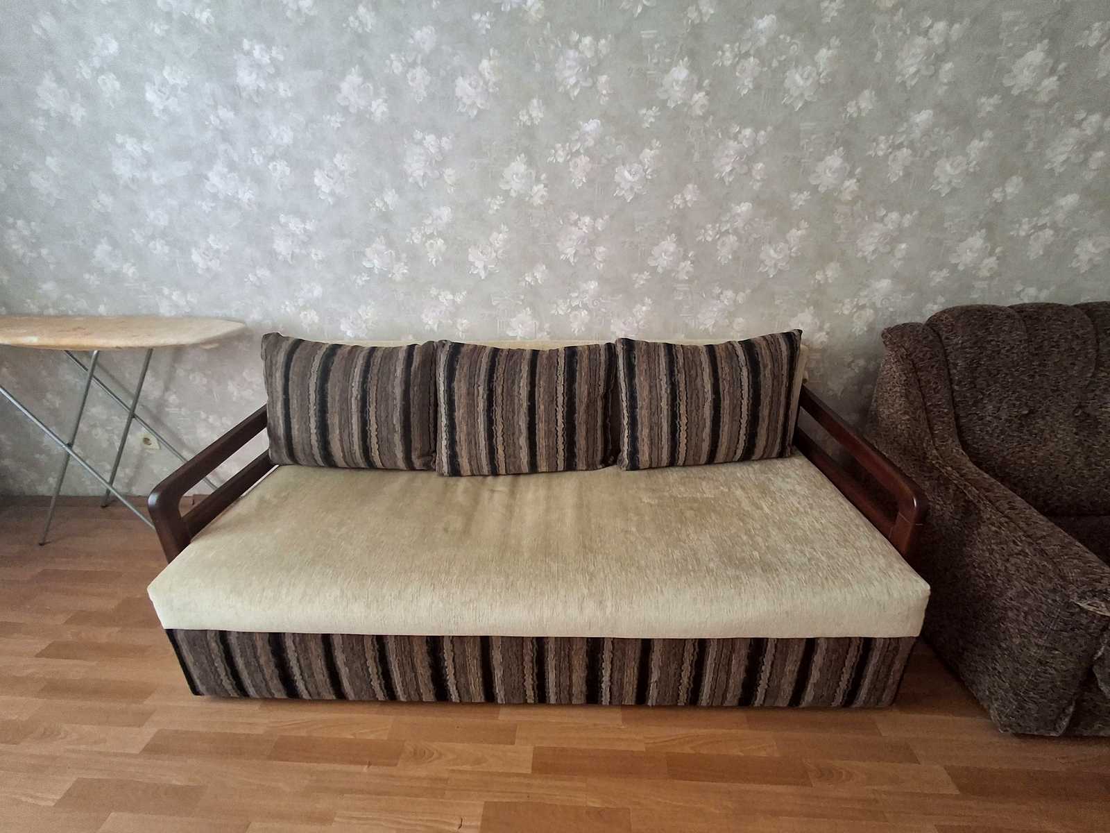 1874600573649375