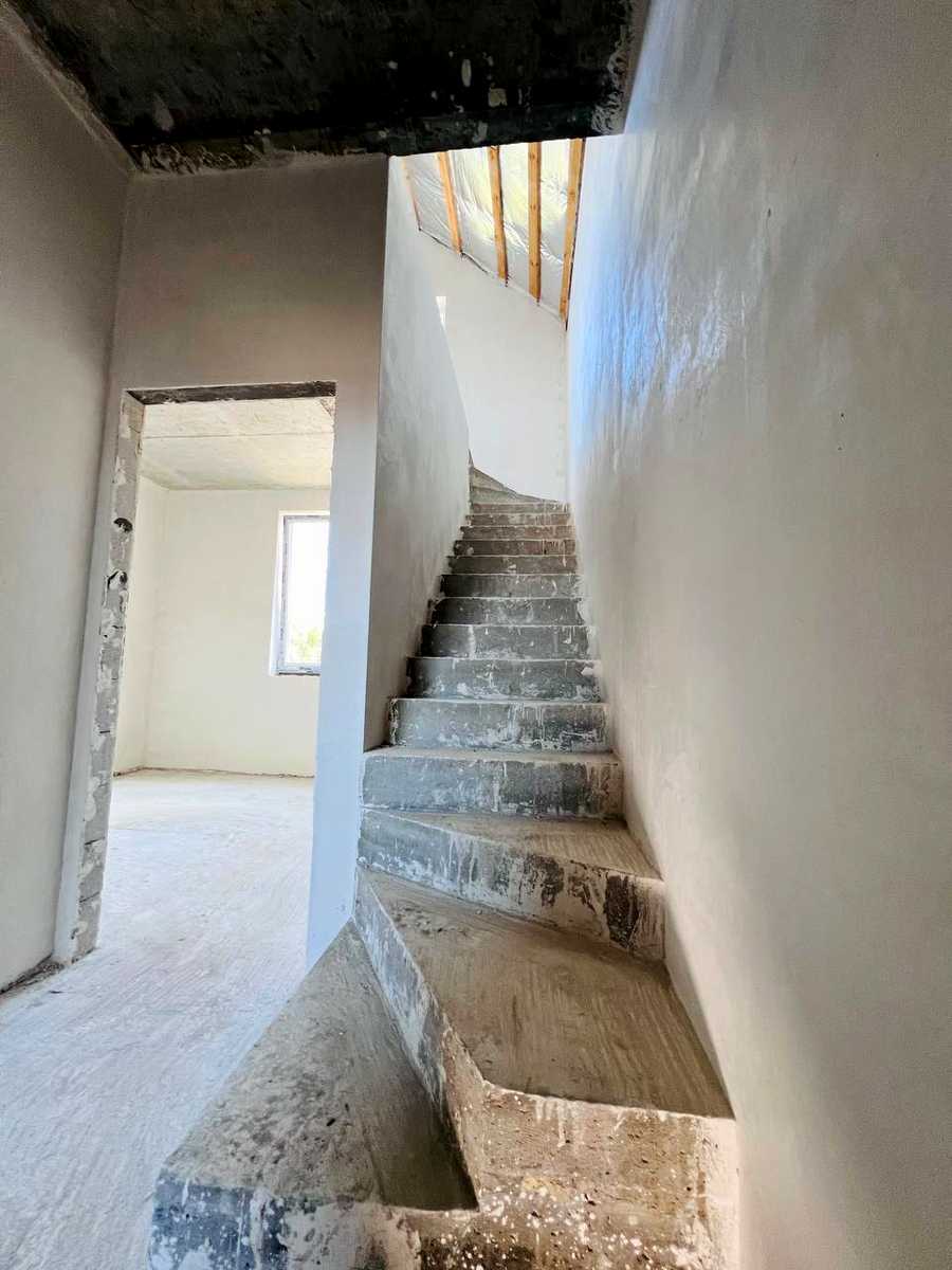 1874601537727408