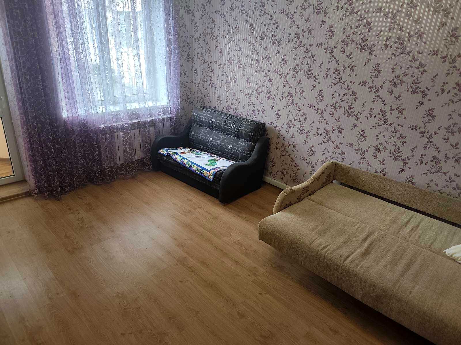 1874607436926161