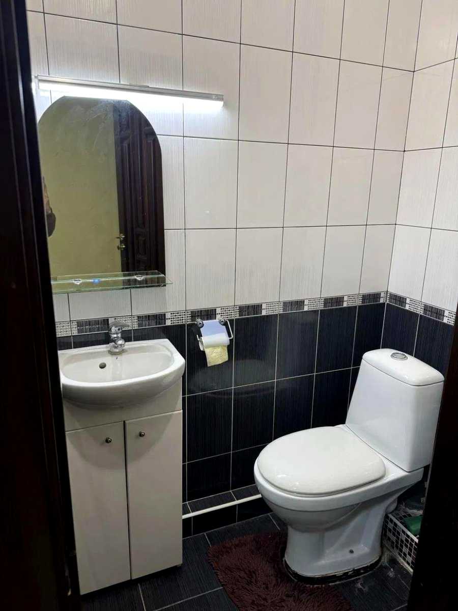 1874609495440079